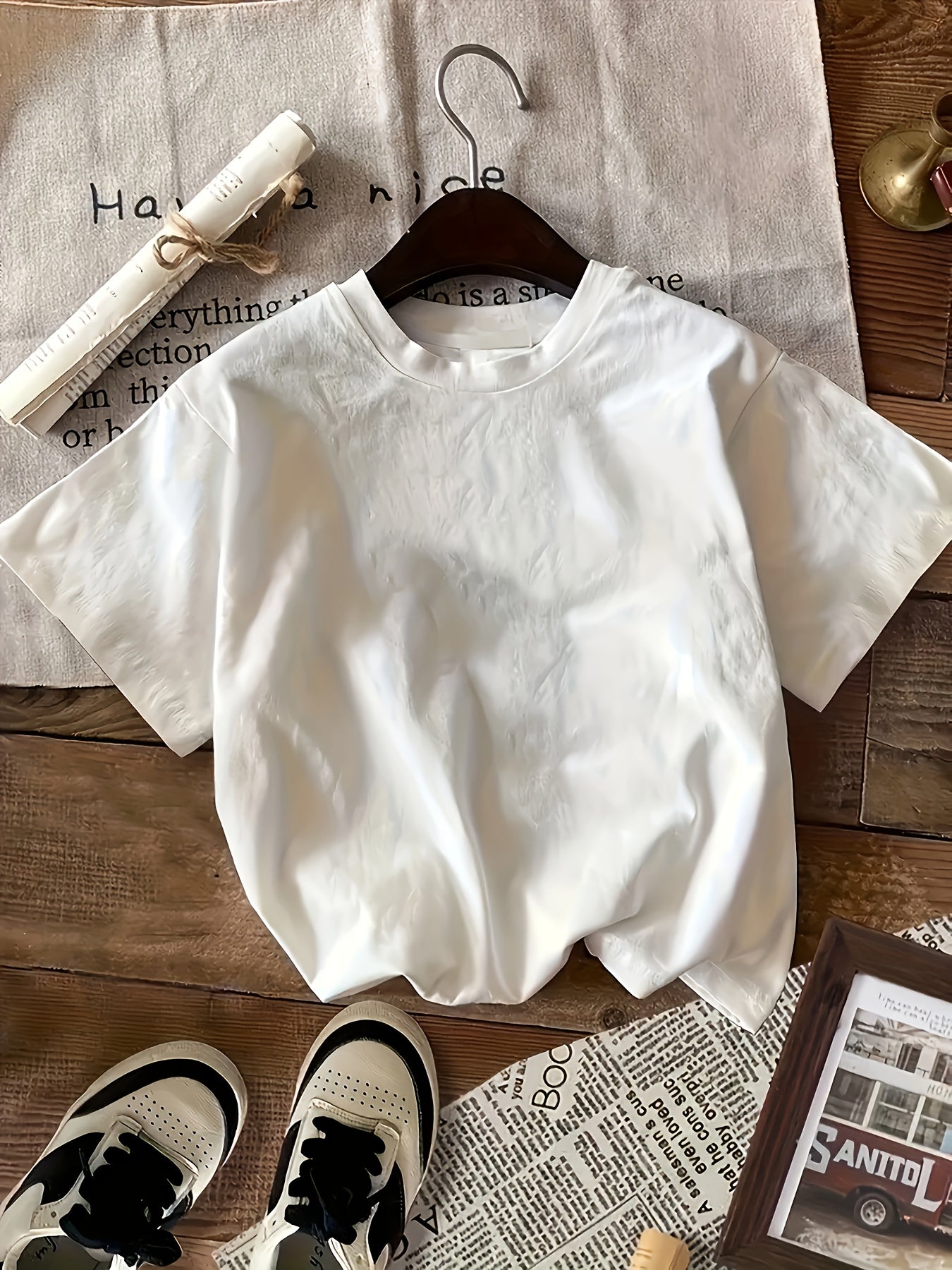 LESS TALK MORE ROAR" GRAPHIC T-SHIRT