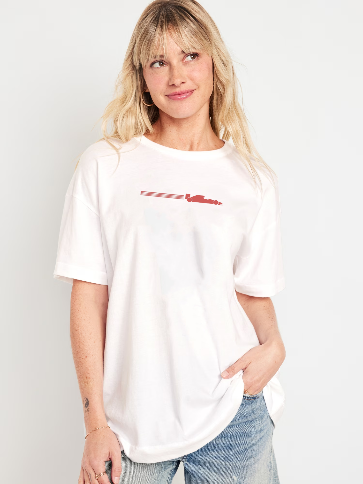 Hot Girls F1 Tee